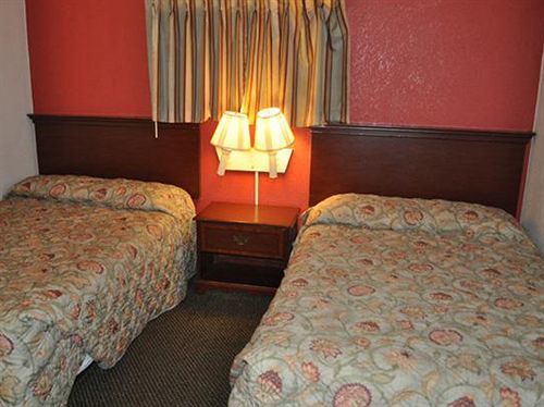 Belmont Inn & Suites เวอร์จิเนียบีช ภายนอก รูปภาพ