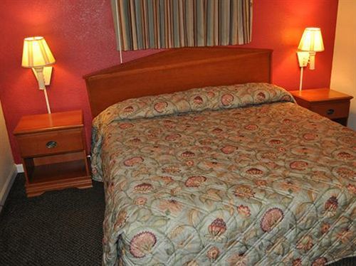 Belmont Inn & Suites เวอร์จิเนียบีช ภายนอก รูปภาพ
