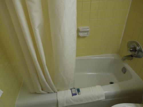 Belmont Inn & Suites เวอร์จิเนียบีช ภายนอก รูปภาพ